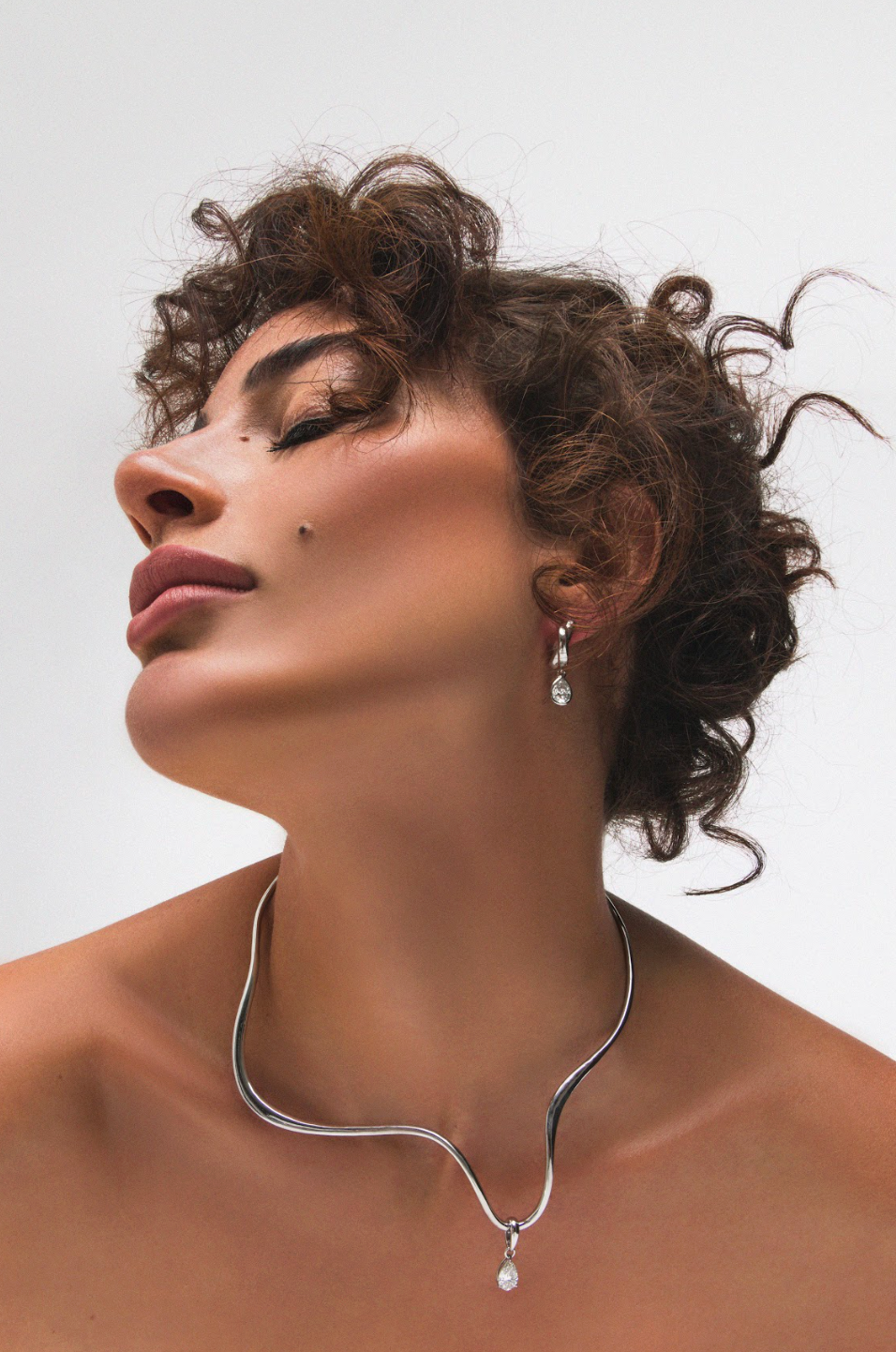 Lily Crossover Dangling Pear Hoops