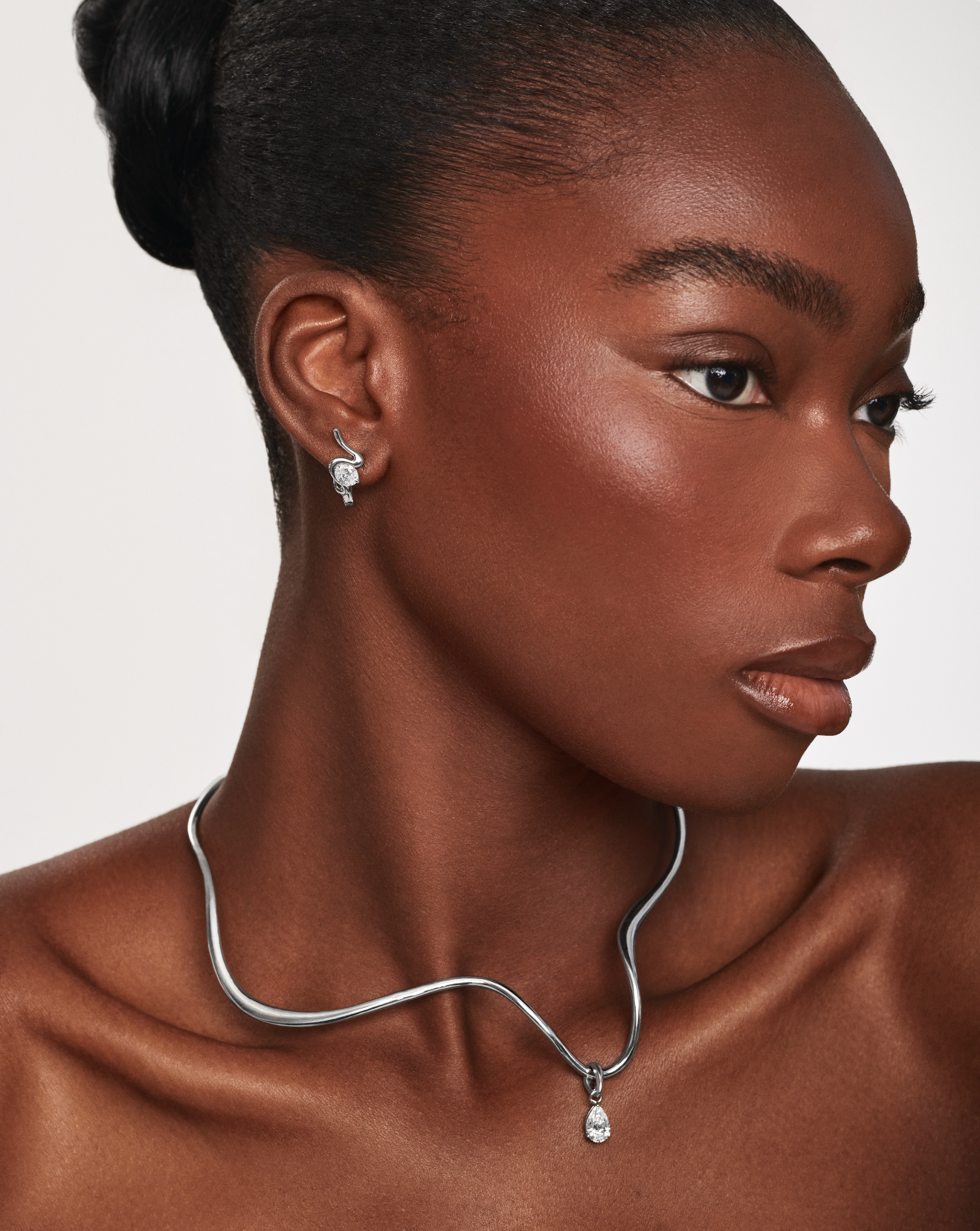 Nicole Oval Diamond Earrings